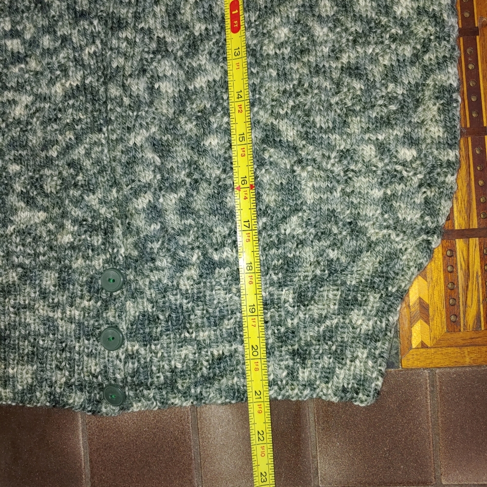 Handmade Knit Vest Vintage Styling - Picture 10 of 13